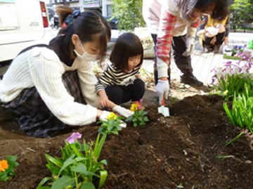 緑化活動の様子